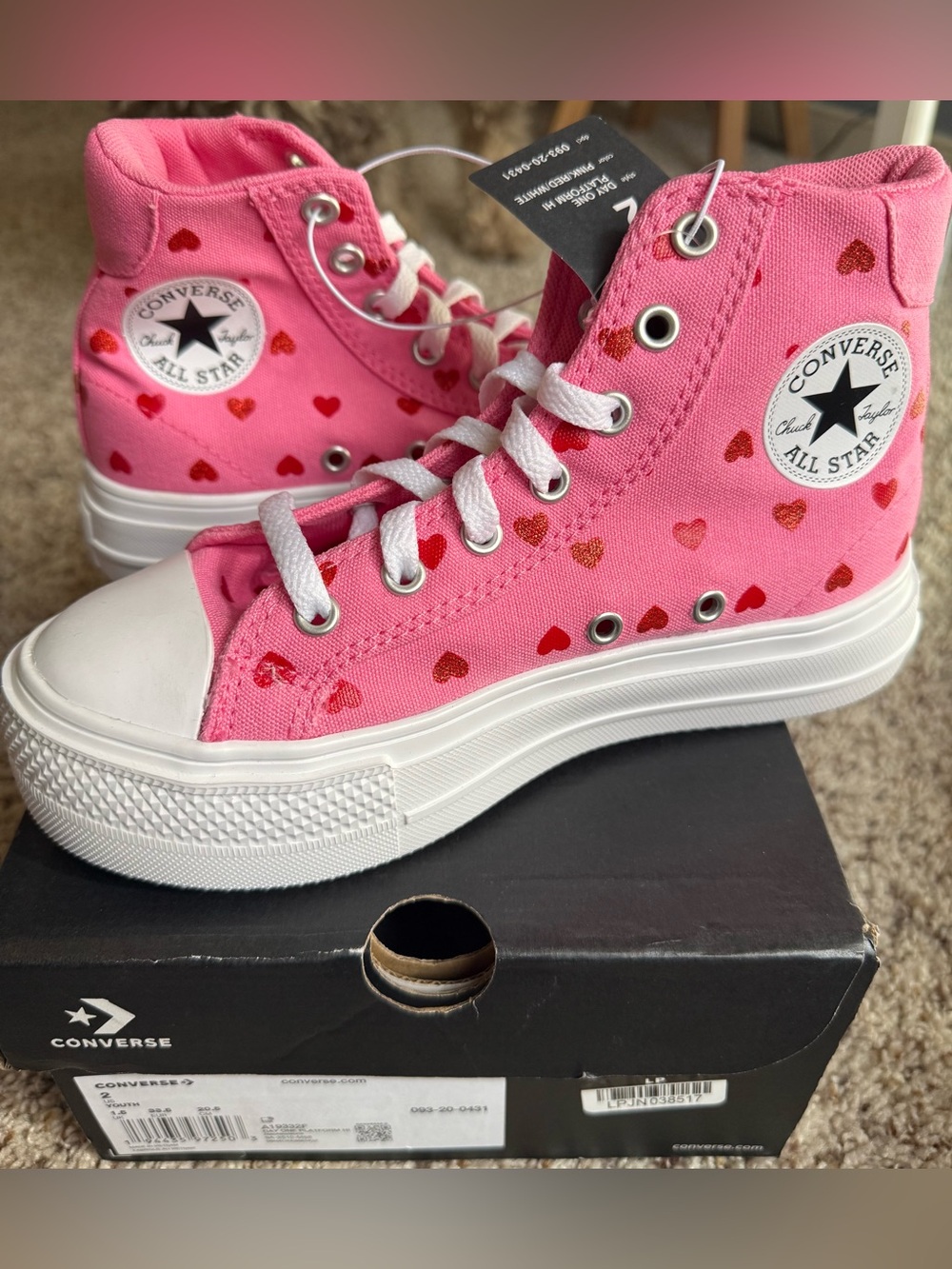 NWT!! Kids’ Converse Platform Sneakers - Pink with Red Hearts